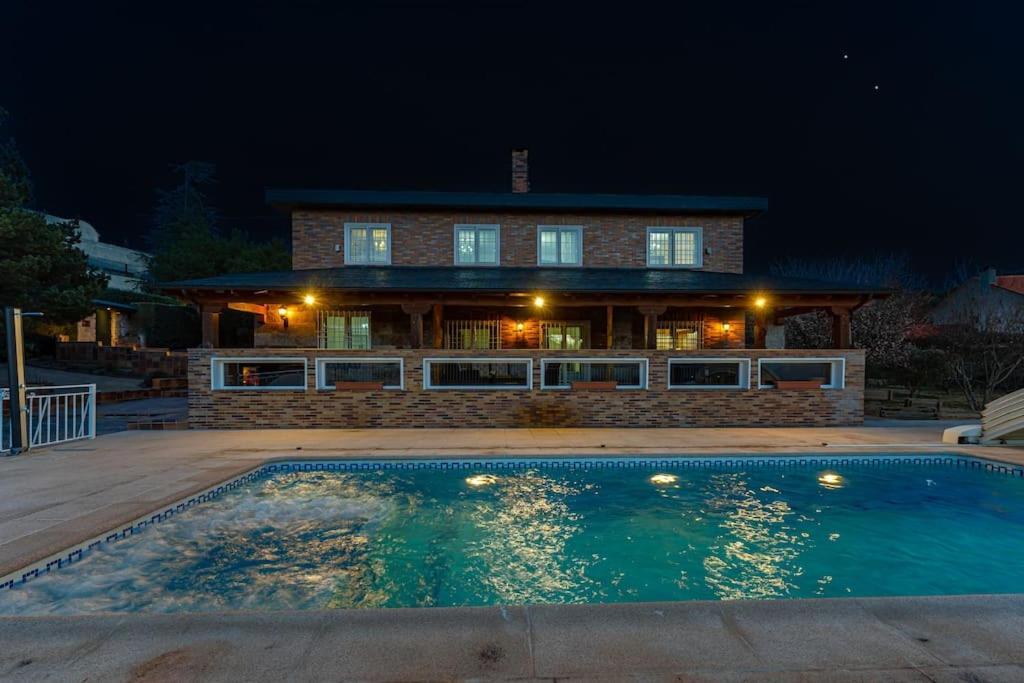 El Jardin De Estrella Villa Navacerrada Exterior photo